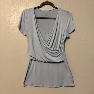 A:glow light blue maternity and nursing top size small